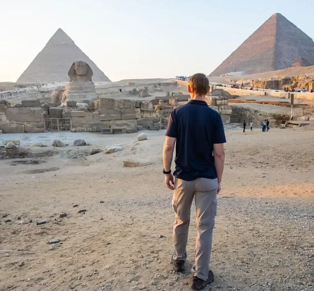 Who Built the Pyramids of Giza? History, Workers & Engineering Facts Best Time to Visit Egypt Pyramids A-wonderful-picture-in-front-of-the-Giza-Pyramids-and-the-Sphinx