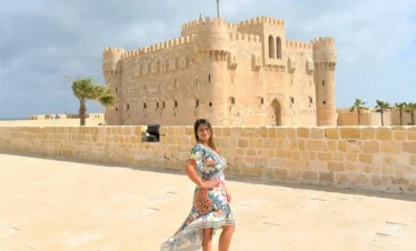 9 Day Tour Cairo, Nile Cruise & Alexandria Highlights A-wonderful-picture-of-a-girl-in-front-of-Qaitbay-Citadel-in-Alexandria