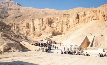 8-Day All-Inclusive Cairo & Nile Cruise Tour A-wonderful-shot-of-a-group-of-tourists-in-front-of-the-Valley-of-the-Kings-in-Luxor