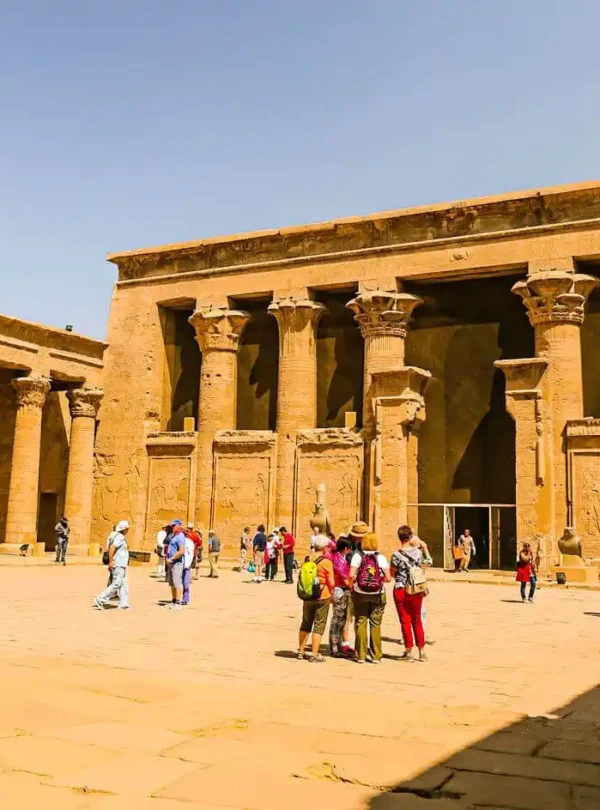 Some-tourists-in-front-of-the-Edfu-Temple-from-one-of-the-excursions