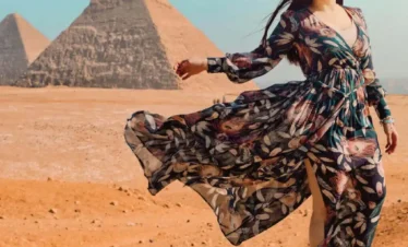 Discover Cairo in 3 Days: Pyramids, Museums & Cultural Wonders a-wonderful-shot-of-a-tourist-in-front-of-the-pyramids