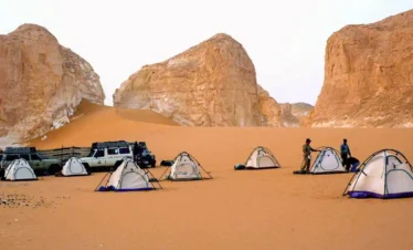 A-picture-of-camping-in-Bahariya-Oasis