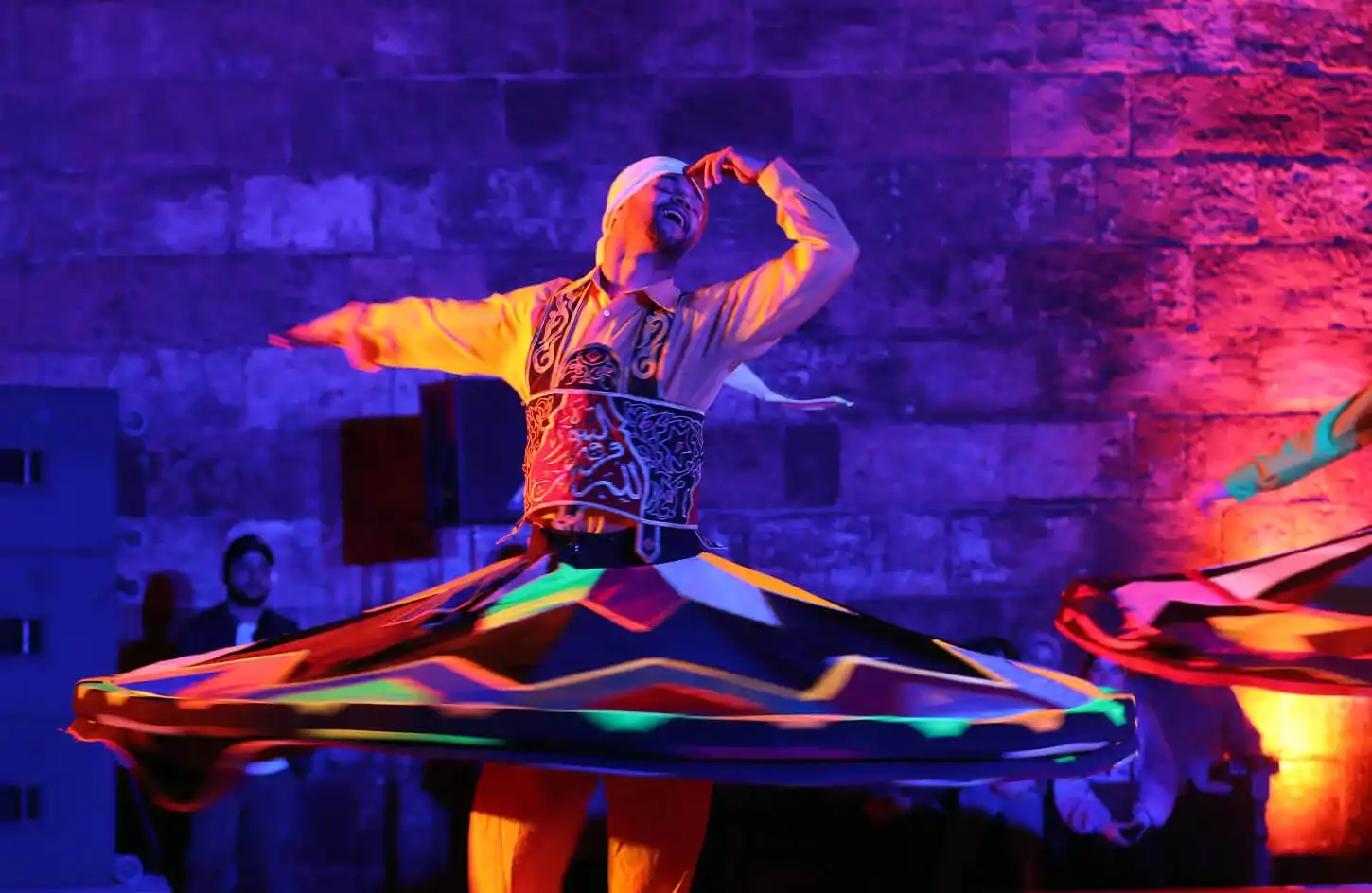 a-great-shot-from-the-baladi-drum-in-the-tanoura-show