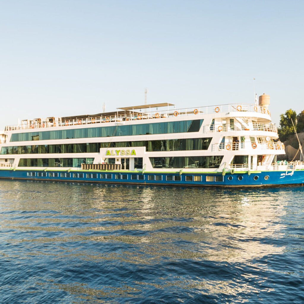 Alyssa Nile Cruise sailing between Luxor and Aswan